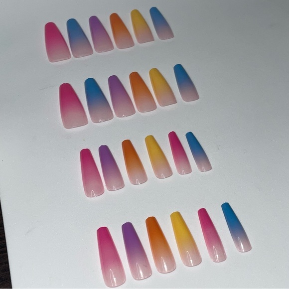 🎃 24 Press-On Nails ~ Colors ~ - Picture 5 of 5